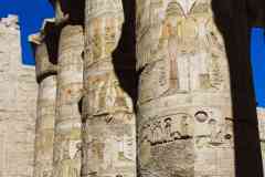 247_Egypte_Louxor_Thebes_Temple-de-Karnak_Salle-Hypostyle_Colonnes-Fresques-peintes
