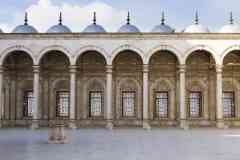 310_Egypte_Le-Caire_Mosquee-Muhammad-Ali-Pacha_dite_Mosquee-d-Albatre_1848_Cour-Sahn_Arcades