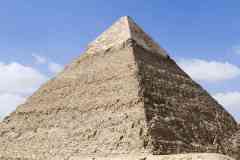 374_Egypte_Le-Caire_Gizeh_Pyramide-de-Khephren-fils-de-Kheops-2570-avJC_IVeme-dynastie